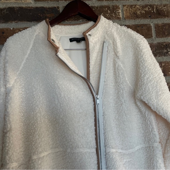 Banana Republic Sherpa Cocoon Jacket - Picture 2 of 6